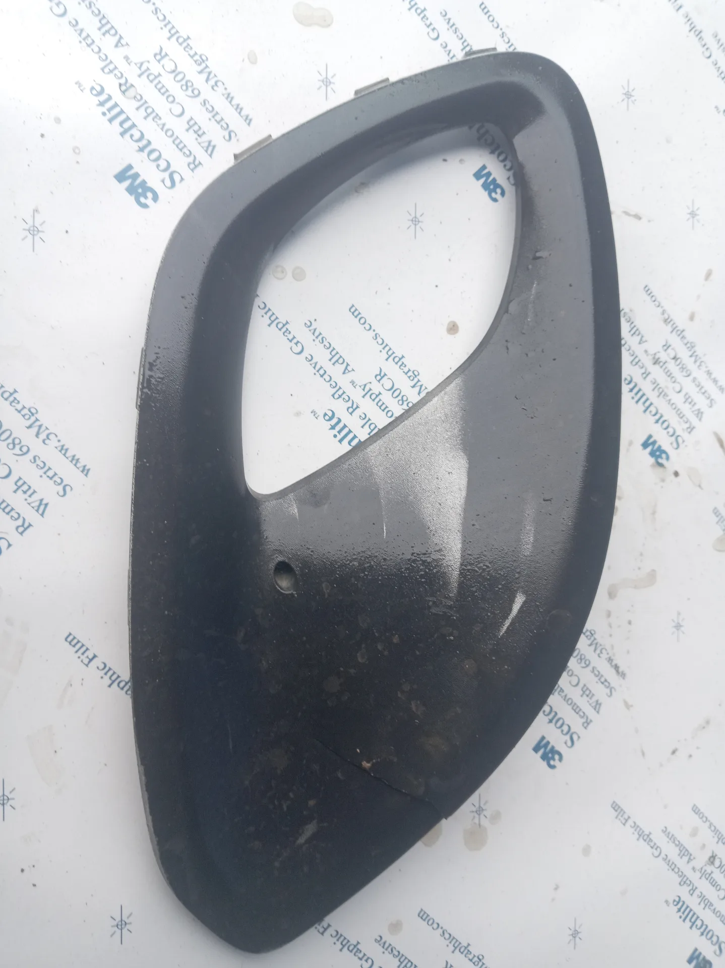 Bisel de neblinero Derecho Con detalles